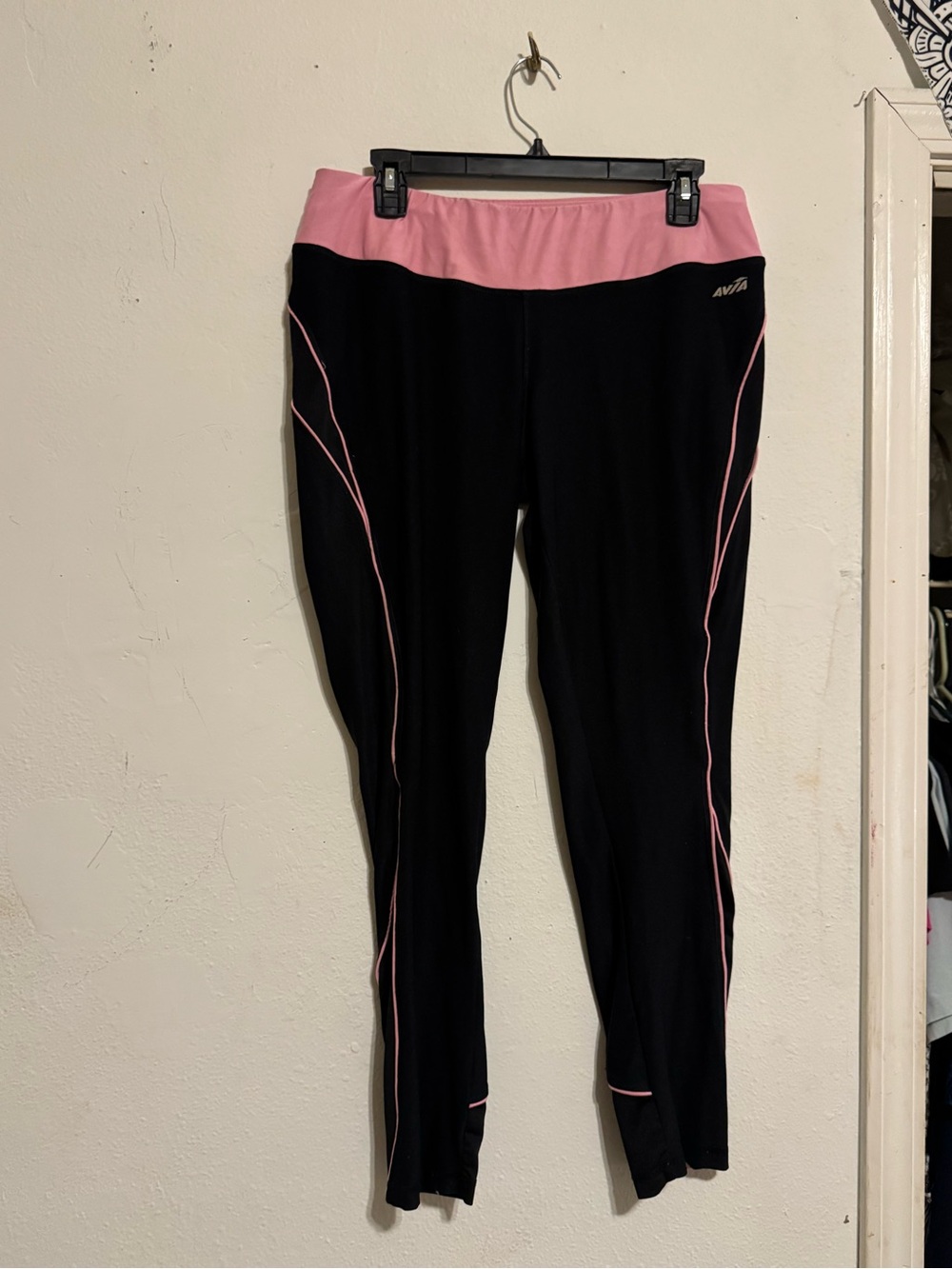 Avia womens Black and Pink Active Leggings Size L